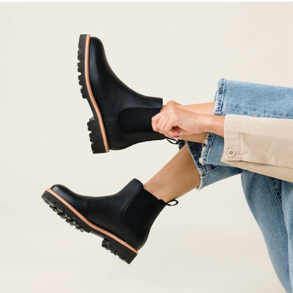 Nisolo Chelsea Lug Boot Size 5